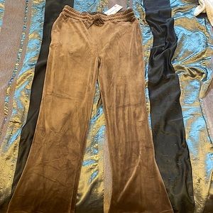 wide bottom track pants